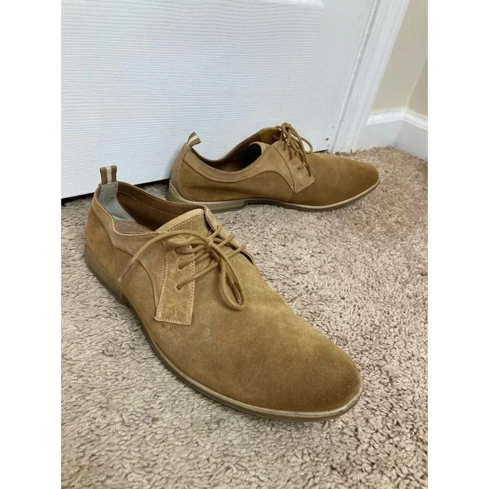 Clarks tan suede Oxfords size 9